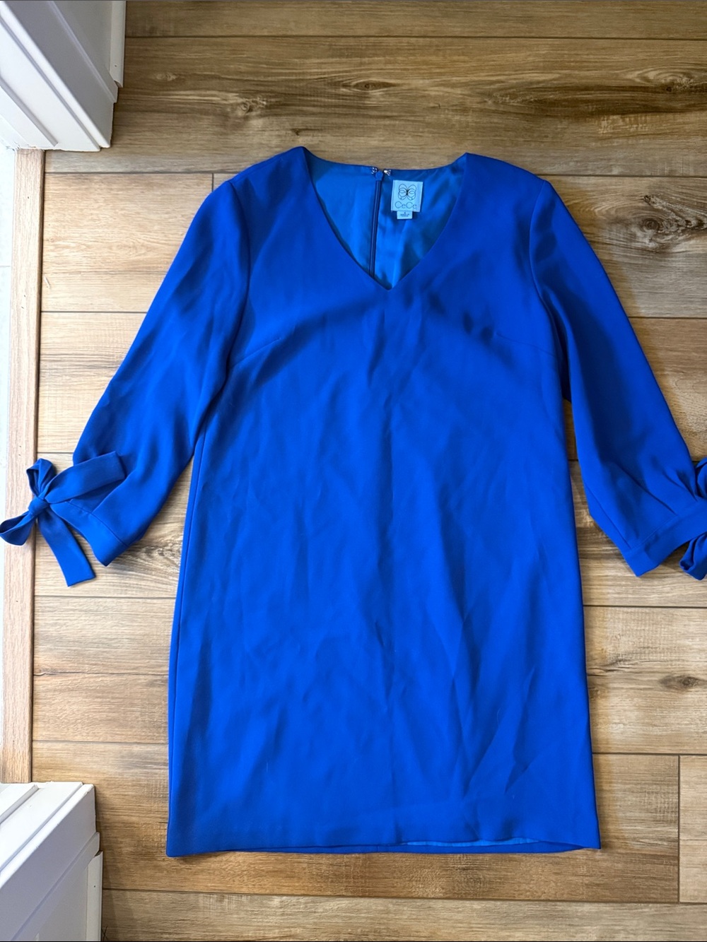 CeCe Bright Blue V-Neck Shift Dress with Tie Sleeves